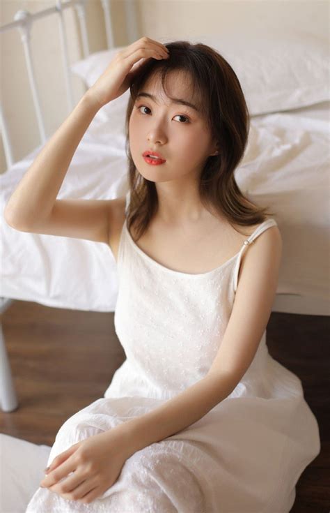 穿着丝袜干